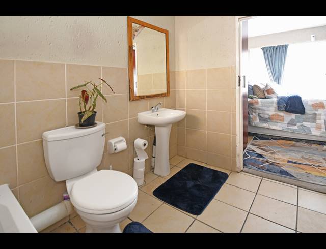1 BEDROOM APARTMENT FOR SALE IN FERNDALE